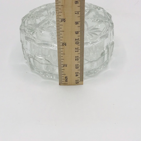 Vintage Anchor Hocking precut clear round puff box with lid. - Picture 7 of 11